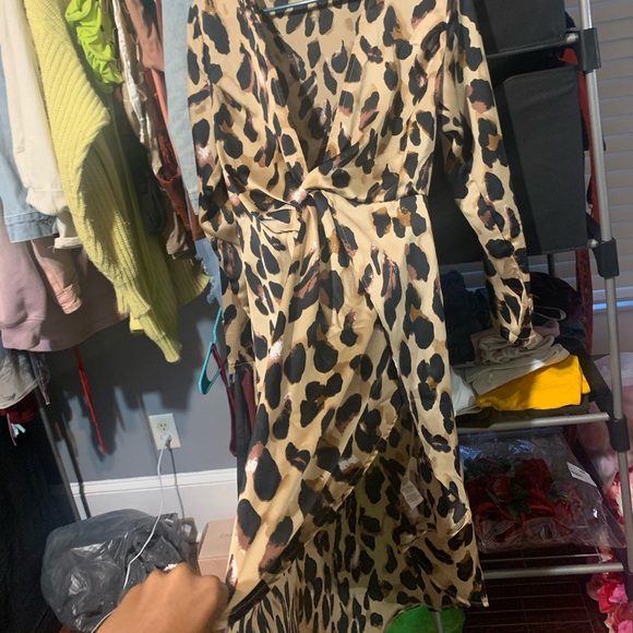 Animal print dress from Pretty Little Thing ✨ - Picture 5 of 6